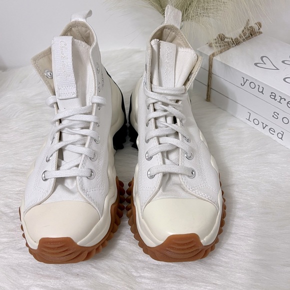 CONVERSE
RUN STAR MOTION - WHITE/BLACK
$120.00 - Picture 5 of 10